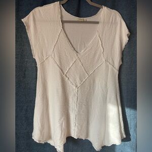 MAX STUDIO * FLOWY WHITE RAYON SHORT SLEEVE TOP * Black & White Stitching